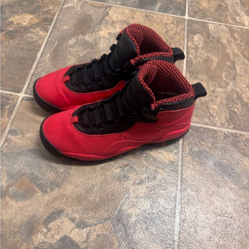 Retro Jordan 10s fusion red - Picture 5 of 5